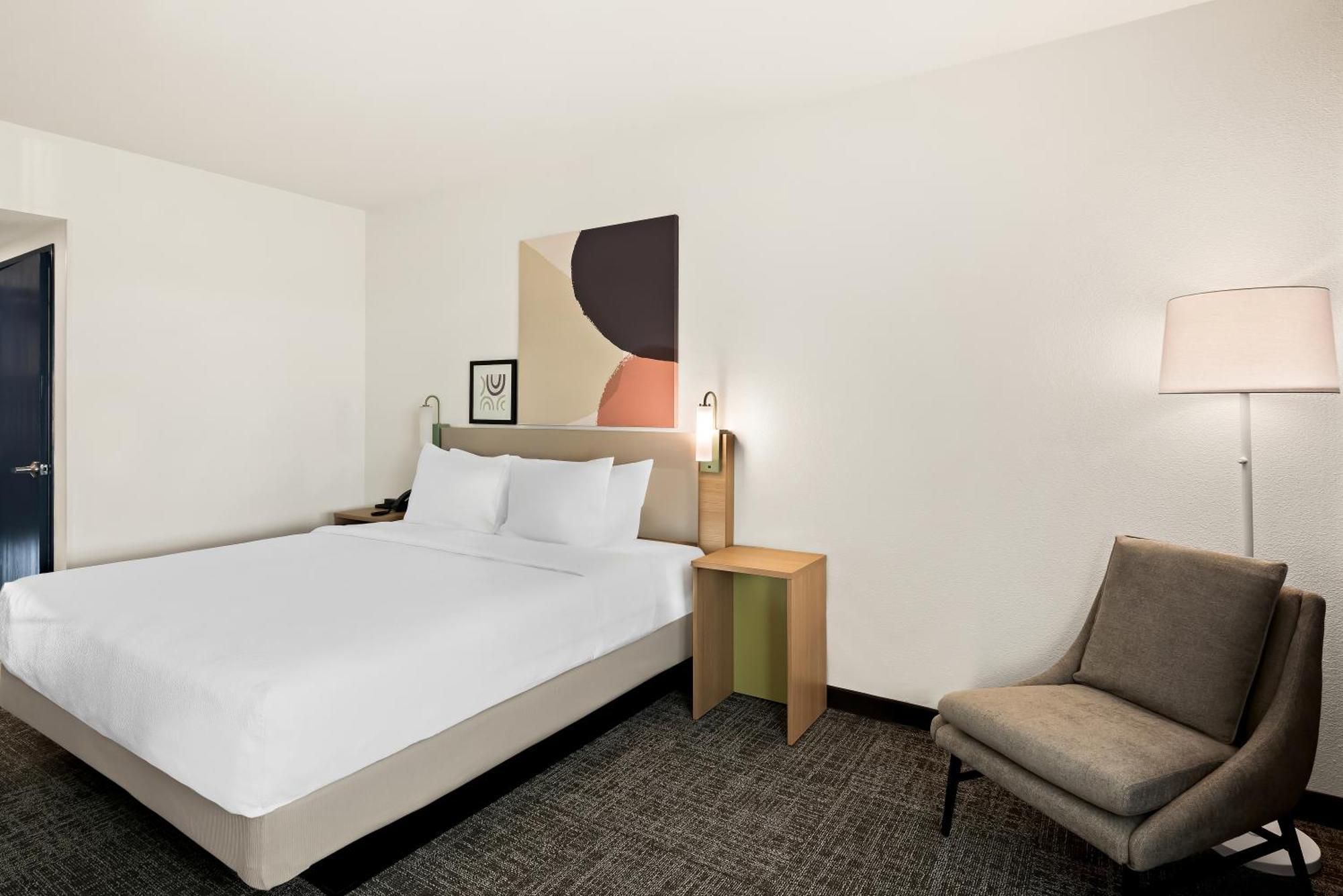 Spark By Hilton Williams Newly Opened 2025 Exterior foto